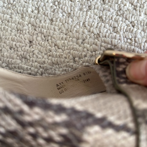 Cole Haan Slingback Heels | sz 8.5 B | neutral snakeskin color like new - Picture 10 of 10